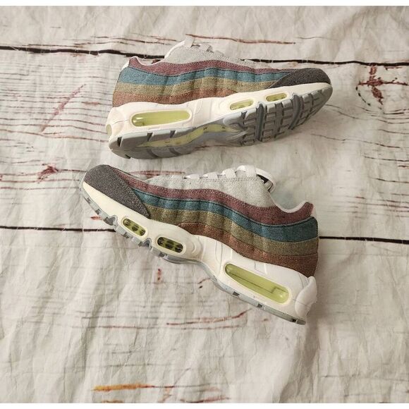 Nike Air Max 95 Recycled Canvas Size 8.5 - Picture 3 of 8